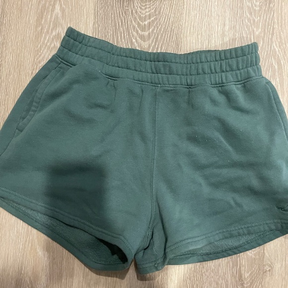 Shorts - Picture 1 of 2